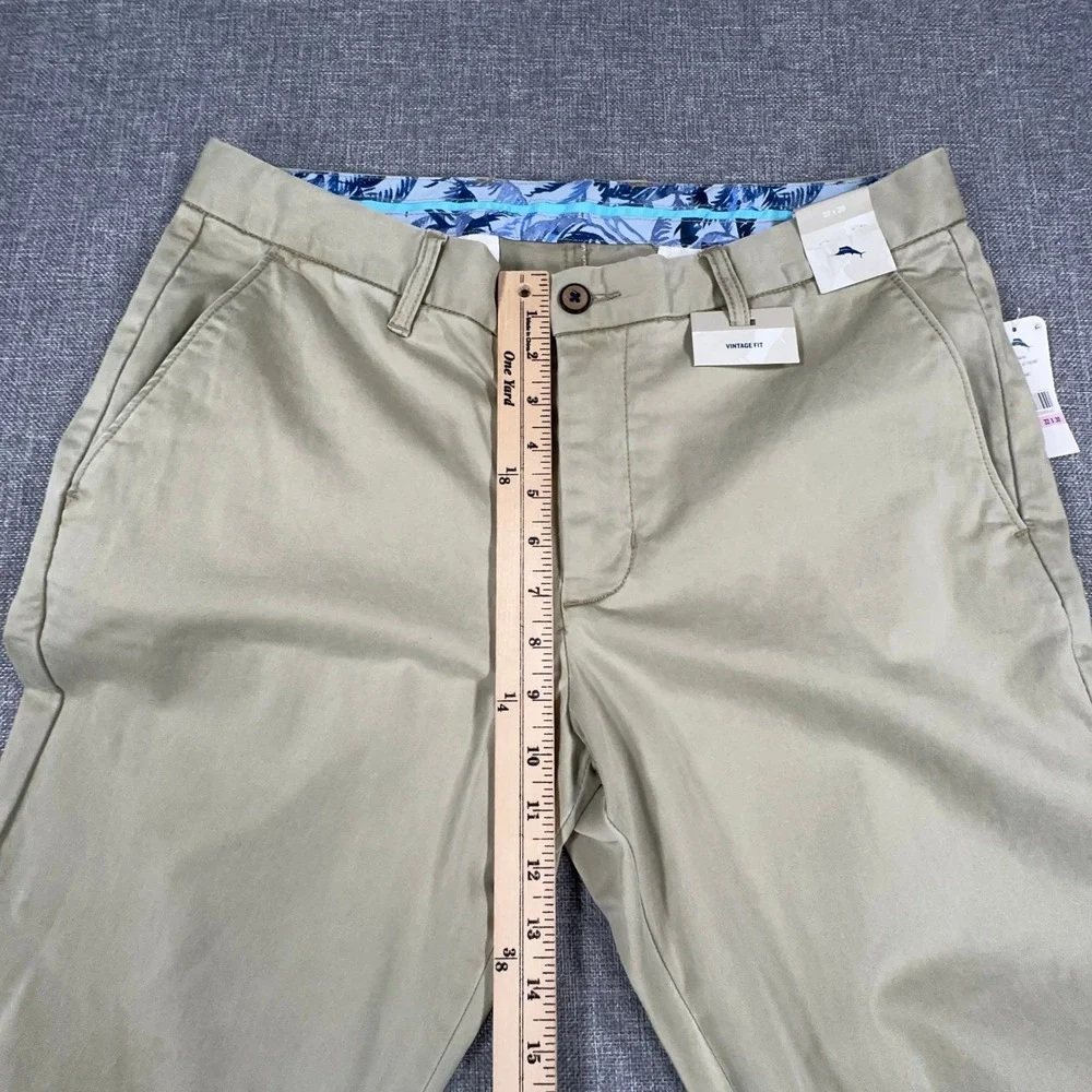 Tommy Bahama Boracay Flat Front Chino Pants Mens 32x30 Khaki Vintage Fit NEW